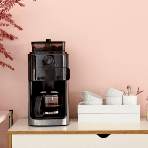6 Easy (and Inexpensive) Ways to add a Designer Touch to Your Kitchen